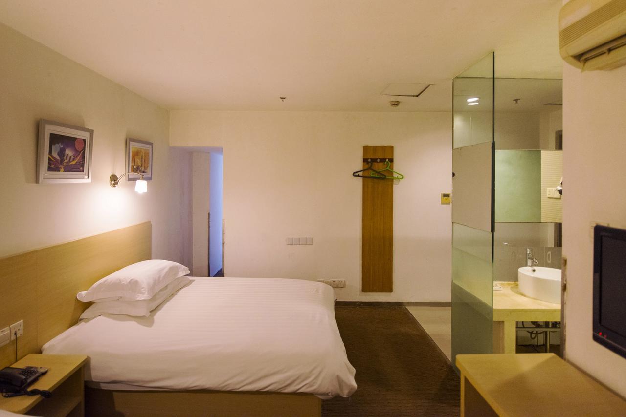 Motel Zhenjiang Jiefang Road المظهر الخارجي الصورة